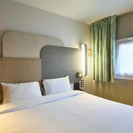 Viry-châtillon Hotel 3*