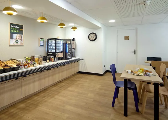 3 Etoiles Hotel
